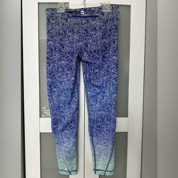 Vineyard Vinny Vines Monstera Linear Cropped Leggings Small NWOT - Picture 4 of 6